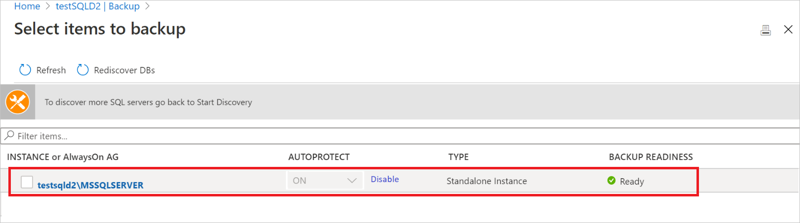 Screenshot shows the Vault view with registered VMs.