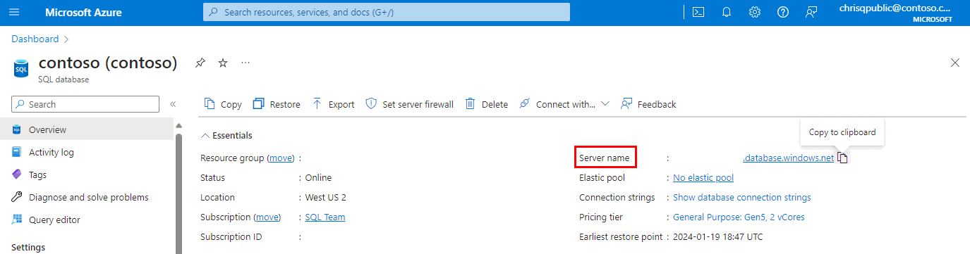 Azure 门户的数据库概述页的屏幕截图,其中突出显示了服务器名称。