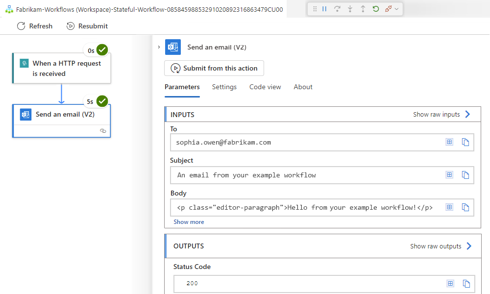 屏幕截图显示工作流中每个步骤的状态以及展开作中名为“发送电子邮件”的输入和输出。