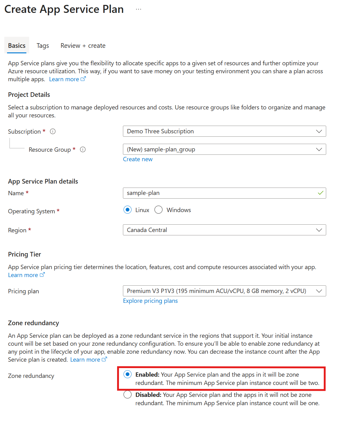 在 Azure 门户中创建应用服务计划期间区域冗余启用的屏幕截图。