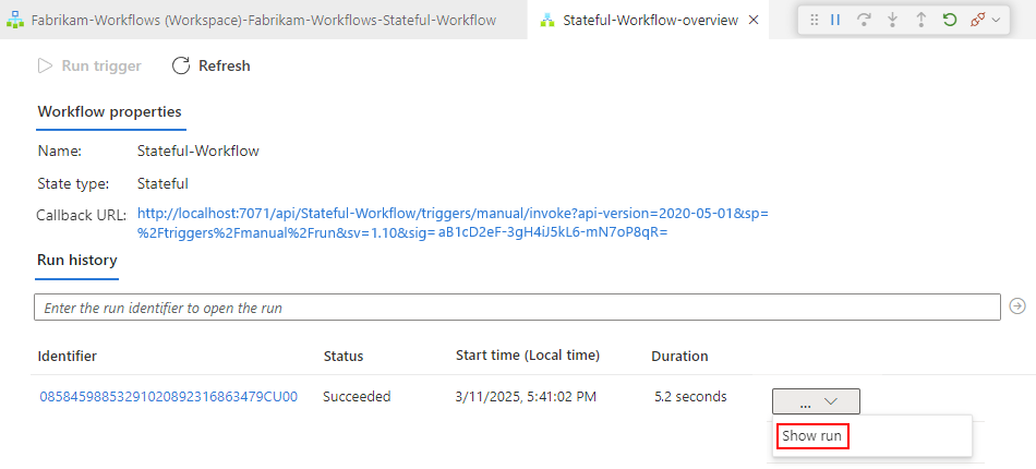屏幕截图显示了工作流的运行历史记录行，其中选择了省略号按钮和“显示运行”。