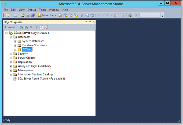 显示 Microsoft SQL Server Management Studio 的屏幕截图。其中选择了 AD 同步。