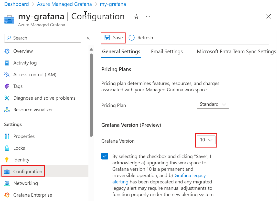 Azure 门户的屏幕截图，其中显示了下拉菜单中选择的 Grafana 版本 10，选中的警告复选框，并突出显示了“保存”按钮。