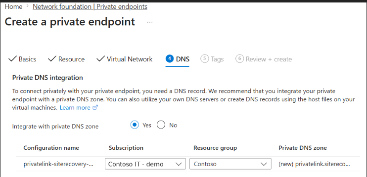 Azure门户中私有端点的DNS标签页截图，包含私有DNS区域集成选项。