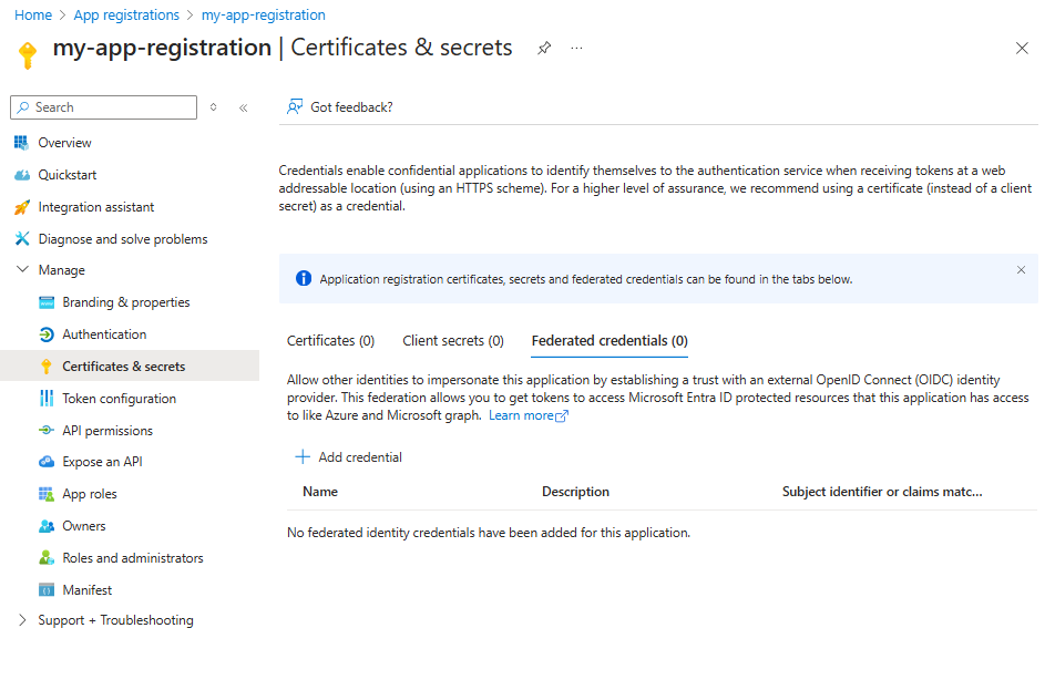 Microsoft Entra 管理中心的证书与机密窗格的屏幕截图，其中突出显示了联合凭据选项卡。