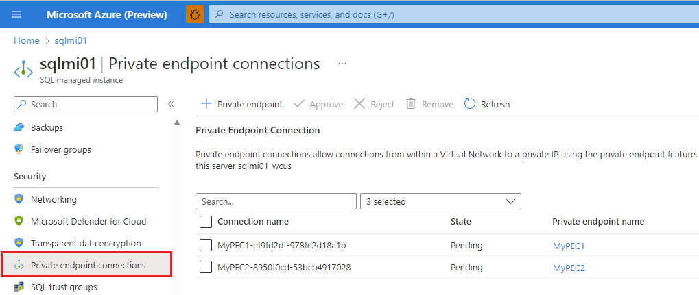 Azure 门户“专用终结点连接”页的屏幕截图，其中显示了两个挂起的连接。