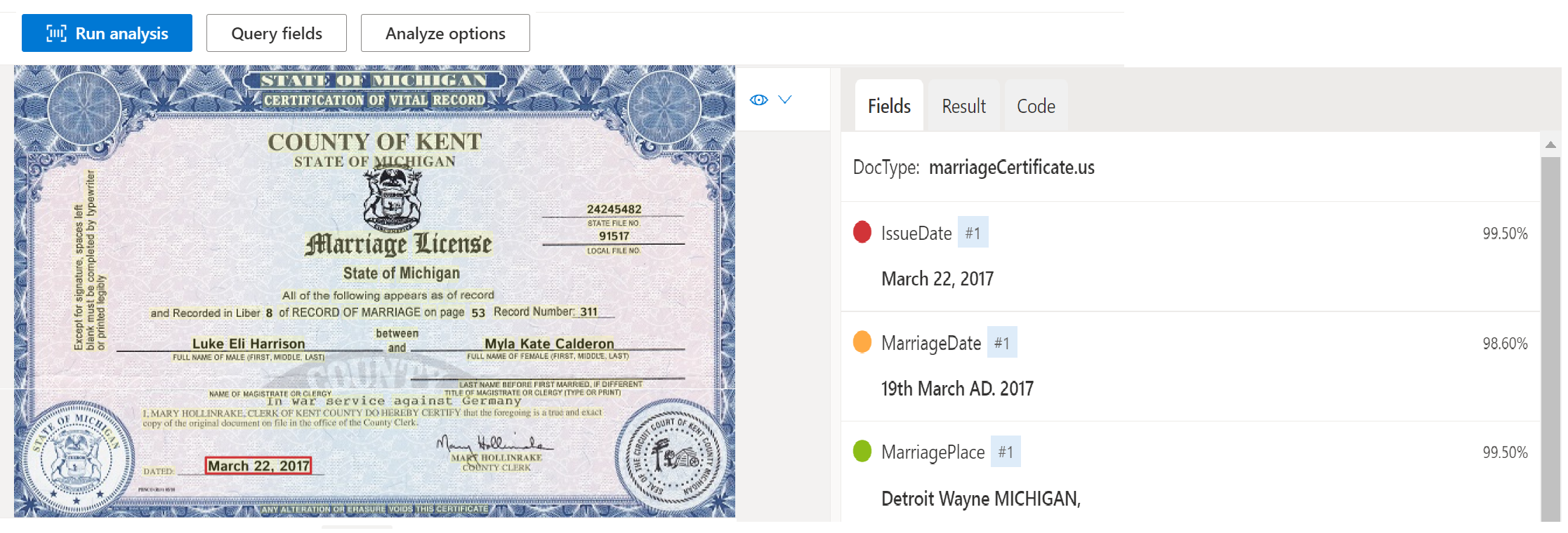 显示使用文档智能工作室进行婚姻证书文档模型分析的屏幕截图。