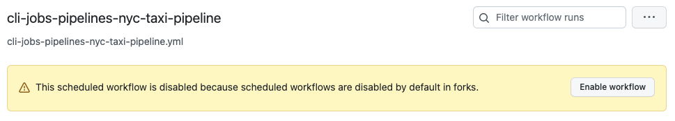 启用 GitHub Actions 工作流的截图。